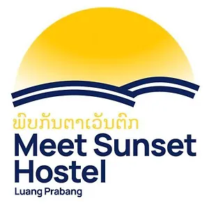 Hostel Meet Sunset