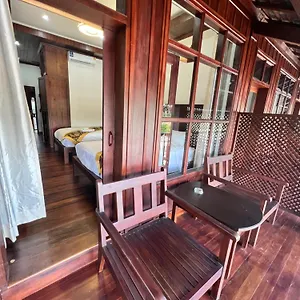 Hotel Namkhan Riverview Aphay