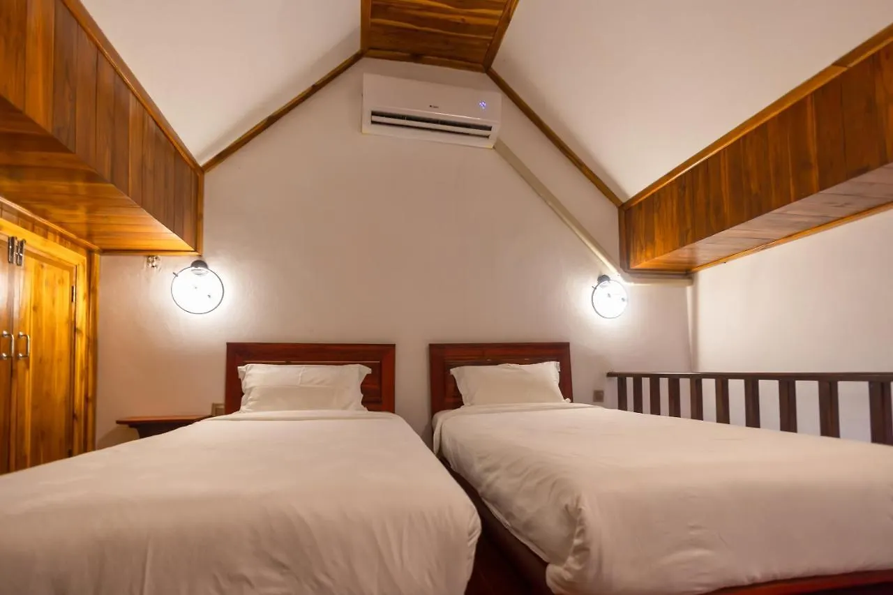 Wisdom Mystery Hotel Luang Prabang 3*,